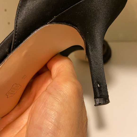 Caparros 3" satin black sequin pointy toe heels. Size 7.5 No box. - Picture 10 of 10